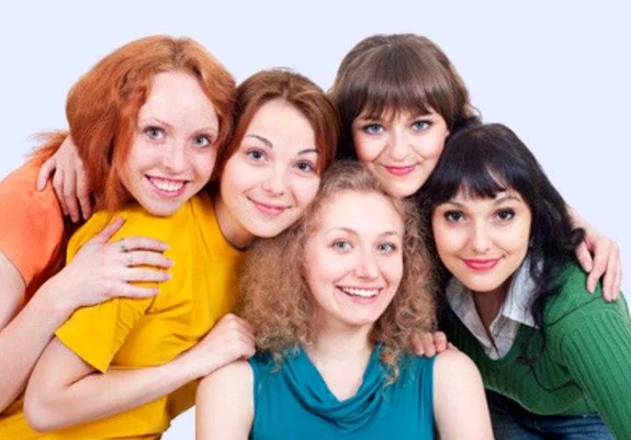 five girls different hair